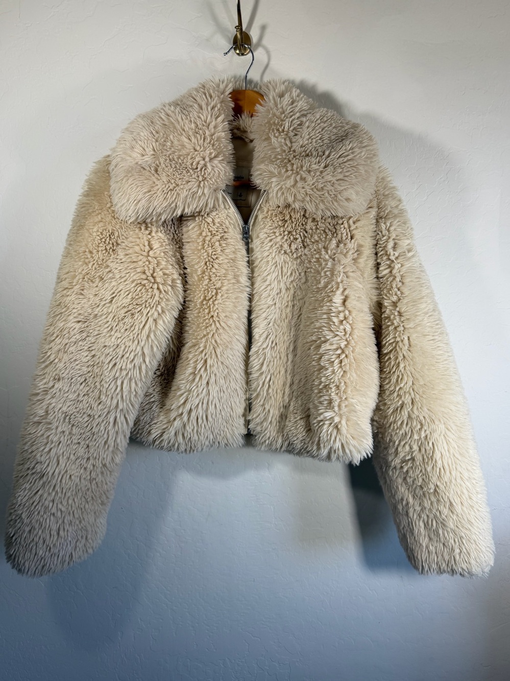 Abercrombie & Fitch Cream Faux Fur Drama Collar Cropped Jacket M